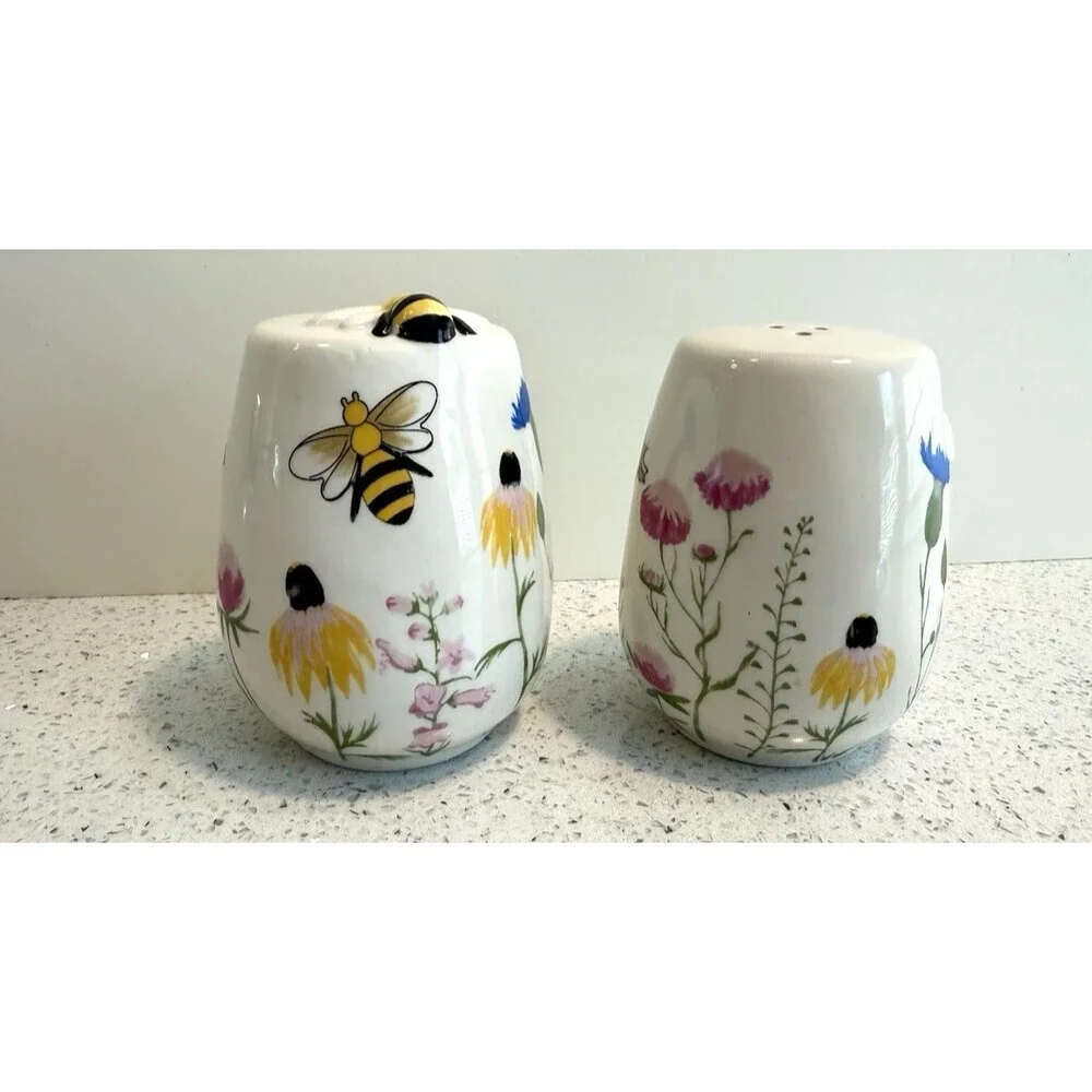 Spring Bumblebee Bee Flower Salt and Pepper Shakers Set Colorful Ceramic